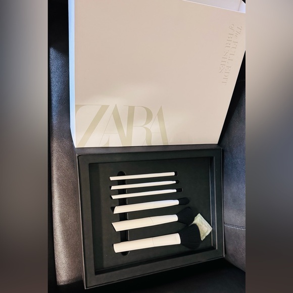 Zara Make up Brushes - the full edit of brushes - Picture 2 of 2